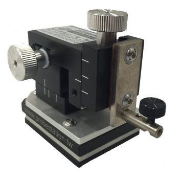 EverBeing EB-700-12ER Miniature Micropositioner, 2.0µm Resolution, Magnet On/Off, Right